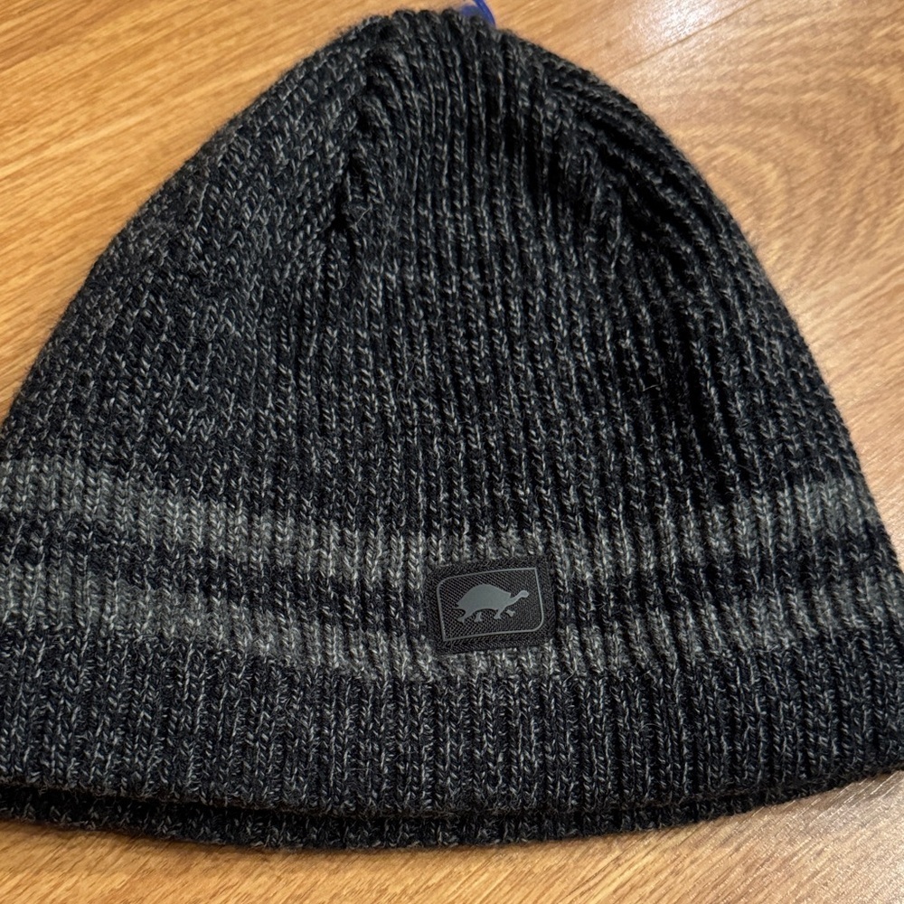 Turtle Fur Mr. Happy Recycled Ocean Ragg Wool Gray   fleece lined Beanie hat